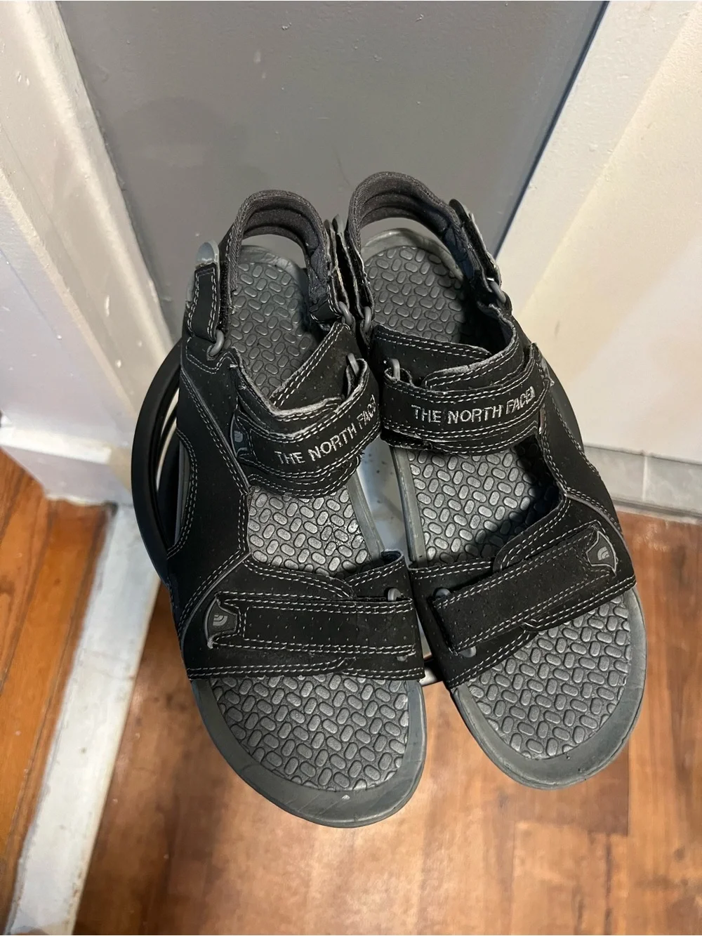 The North Face Black Men's Adjustable Outdoor Sandals size 10